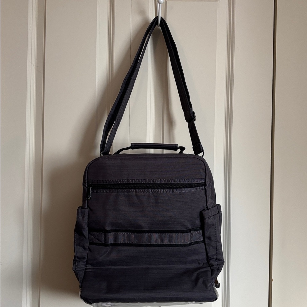 LUG - Ranger XL 2 Duffel Bag - Picture 2 of 11